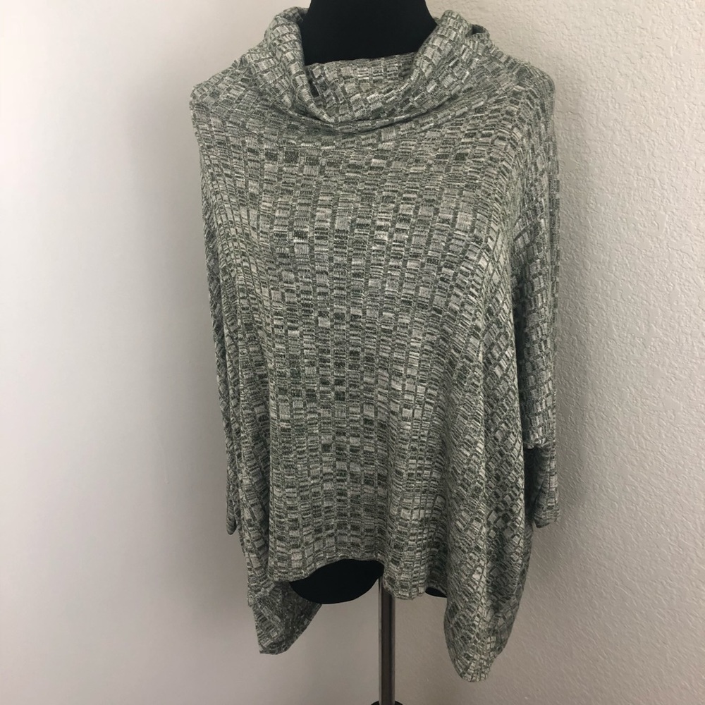 Women's Cowl Neck Sweater Blouse Gray NWOT - Picture 2 of 6